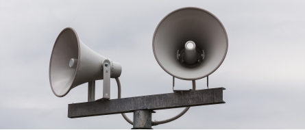 Rural radio broadcast timely warning, to ensure the personal safety of villagers